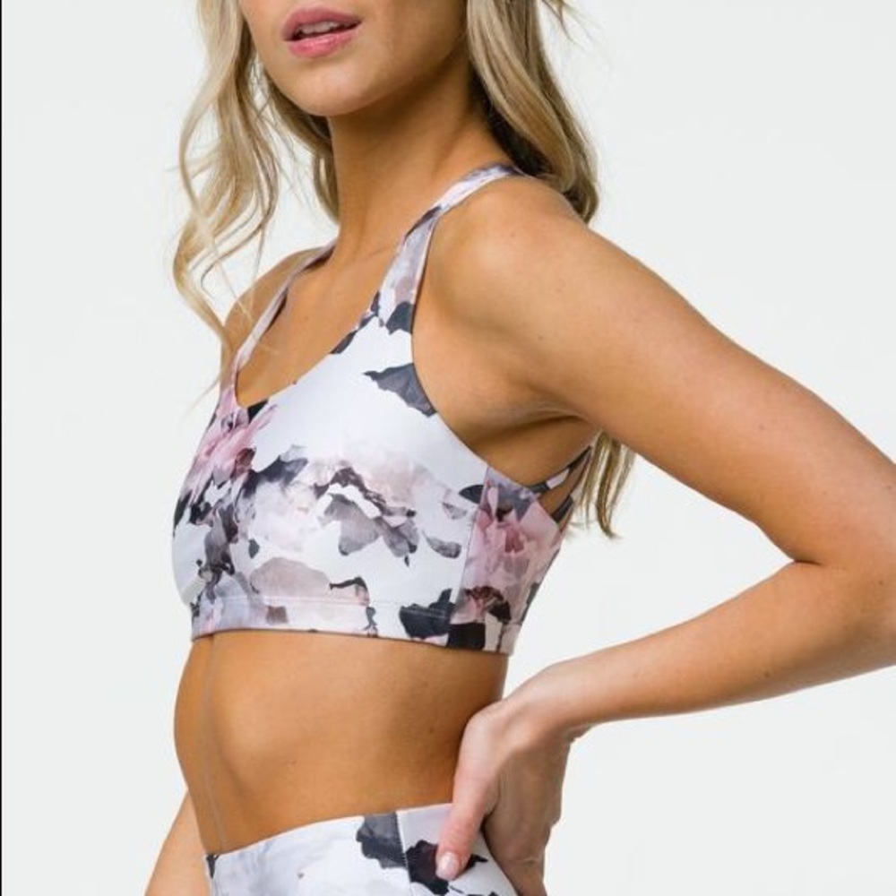 Onzie Sky Dancer Sports Bra S/M